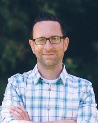 Headshot of Steven Tamburello