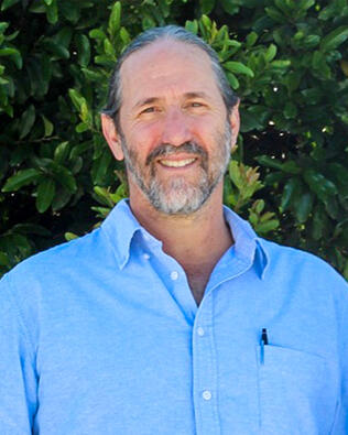 Headshot of Daniel Cohen