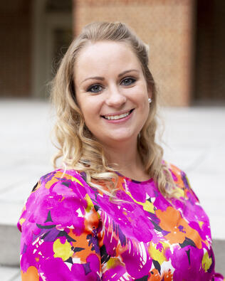 Headshot of Autumn Harrison