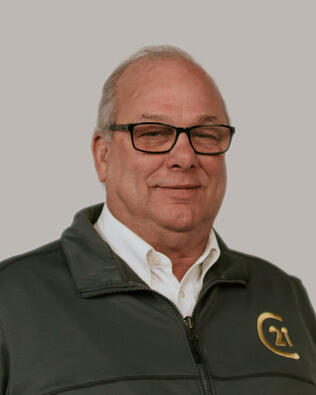 Headshot of Jack Speicher