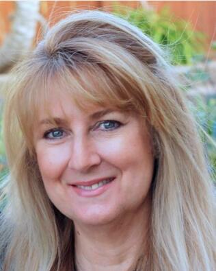 Headshot of Ann Renteria