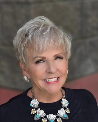 Headshot of Terri Watts