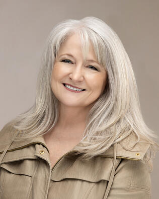 Headshot of Deb Fowler