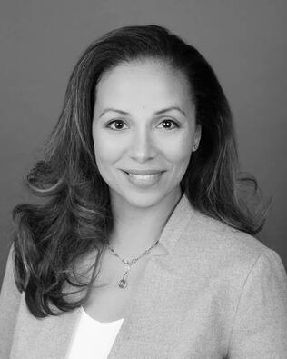 Headshot of Noralisa Delatorre