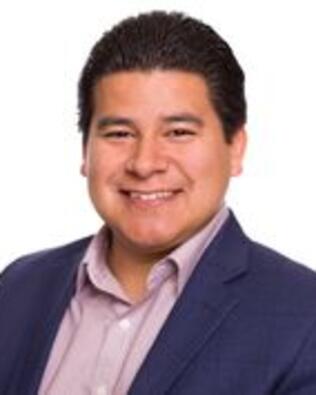 Headshot of Daniel Hernandez