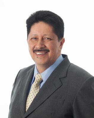 Headshot of Juan Hernandez
