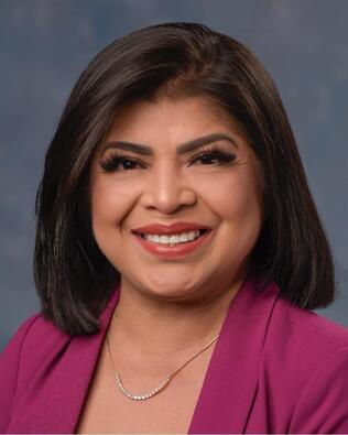 Headshot of Karina Villatoro