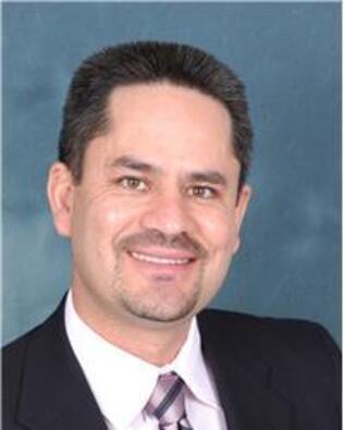 Headshot of Sal Hernandez