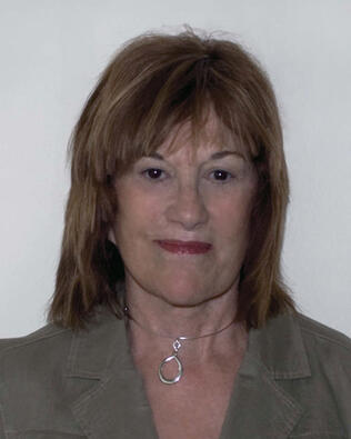 Headshot of Amy Carrino