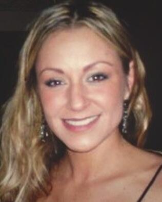 Headshot of Emie Fernandez