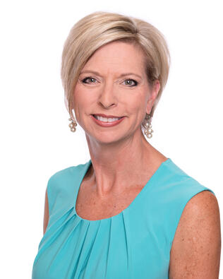 Headshot of Teresa Bruszer