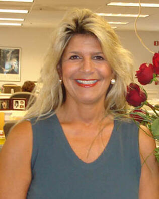 Headshot of Toni Muehler