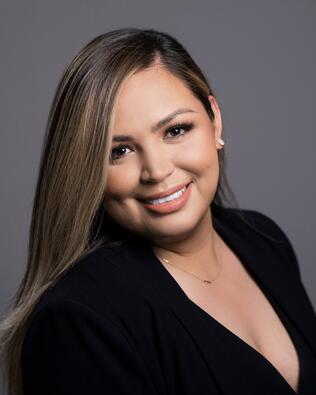 Headshot of Paulina Leon