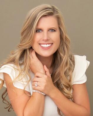 Headshot of Melanie Blair