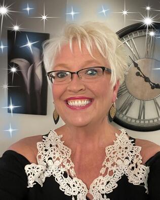Headshot of Kathleen Beamish-Bartos