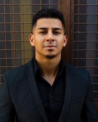 Headshot of Eduardo Guerra