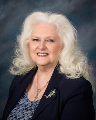 Headshot of Cathy Castellani