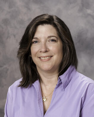 Headshot of Jennifer Gordon-Hand