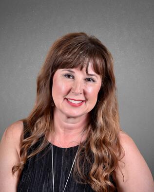Headshot of Leslie Geurin