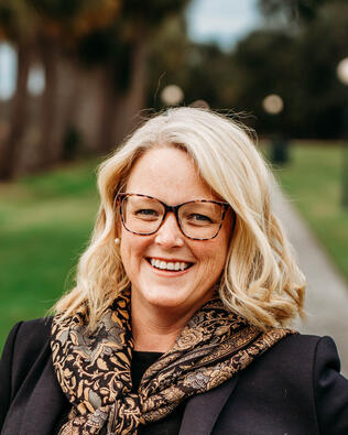 Headshot of Sally Bulavko
