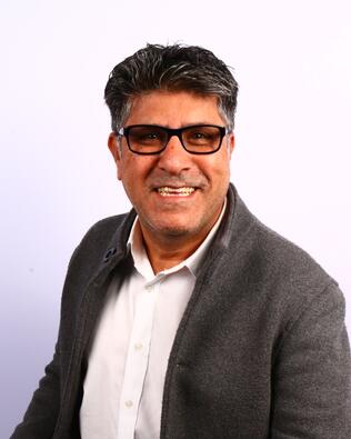 Headshot of Rais Usman