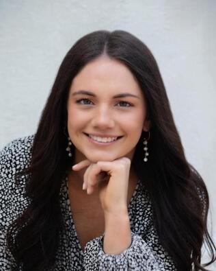 Headshot of Holly Brooks