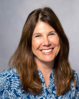 Headshot of Teresa Field
