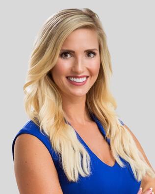 Headshot of Leah Carroll