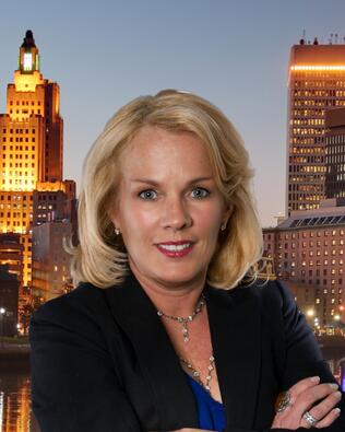 Headshot of Victoria Antonelli