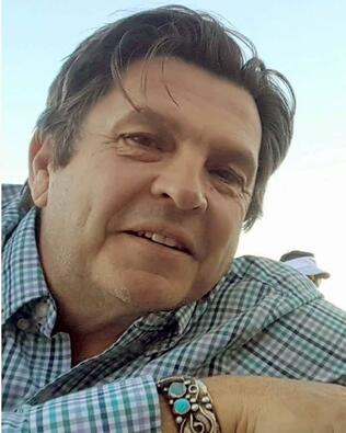 Headshot of Jeffrey Walker