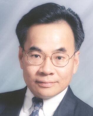 Headshot of Alan Tran