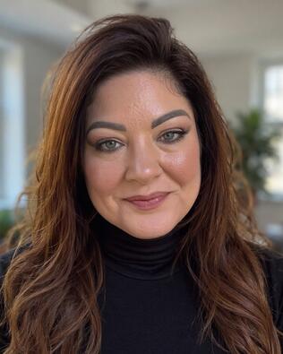 Headshot of Melissa Breault