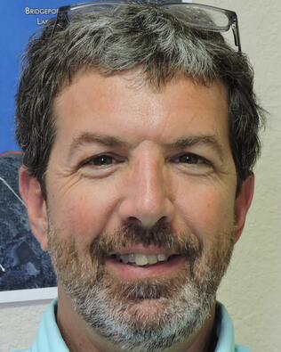 Headshot of Robert Meek