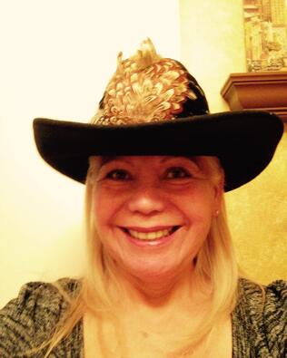 Headshot of Gloria Kumar