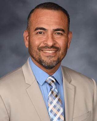 Headshot of Oscar Ramirez-Garcia