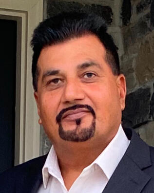 Headshot of Gurinder Kullar