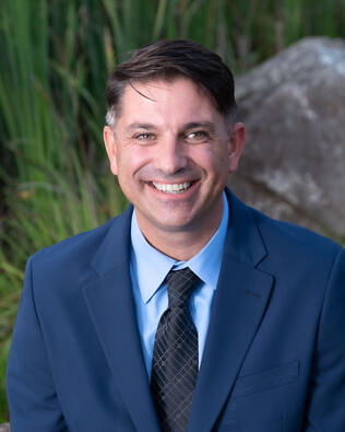 Headshot of Anthony Cheff