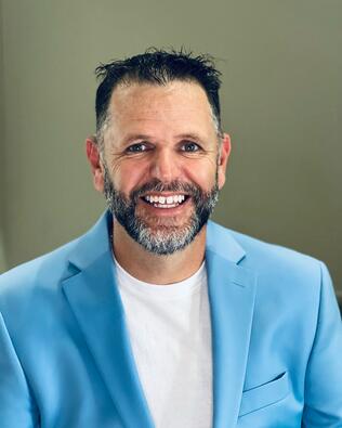 Headshot of Mike Curry