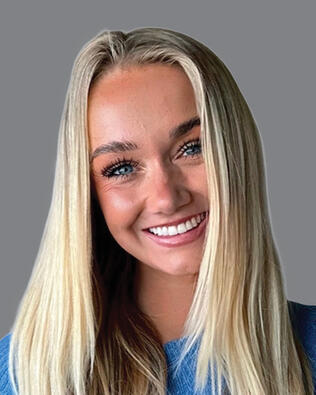 Headshot of Savanna Oberfeld