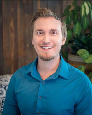 Headshot of Jared Lowe