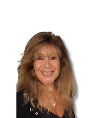 Headshot of Catherine Casale