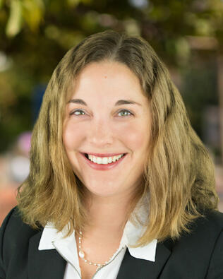 Headshot of LeeAnn Porter