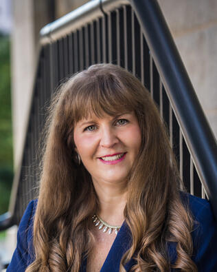 Headshot of Debbie Raposa