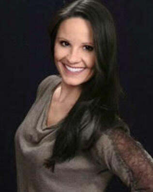 Headshot of Christine Pratt