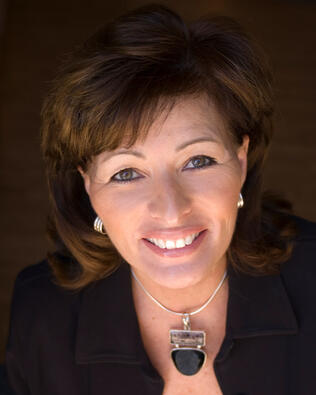 Headshot of Ana Gramling