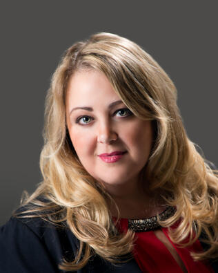 Headshot of Deirdre Delph