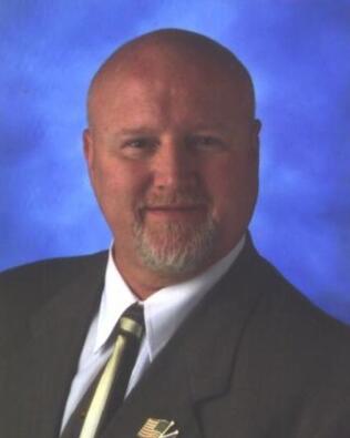 Headshot of Ray Hannon