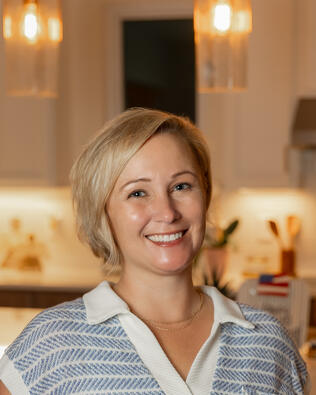 Headshot of April Stroud