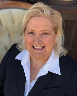 Headshot of Susan Labadie