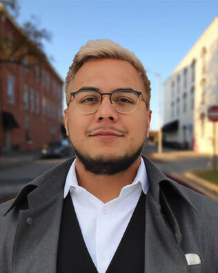 Headshot of Kenny Barajas